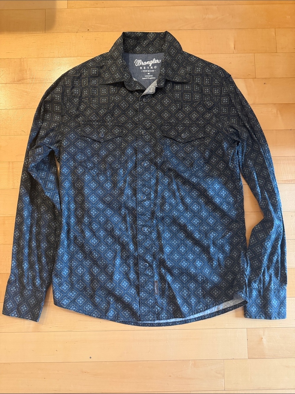 Wrangler Men's Dark Navy Patterned Western Button-Down Shirt